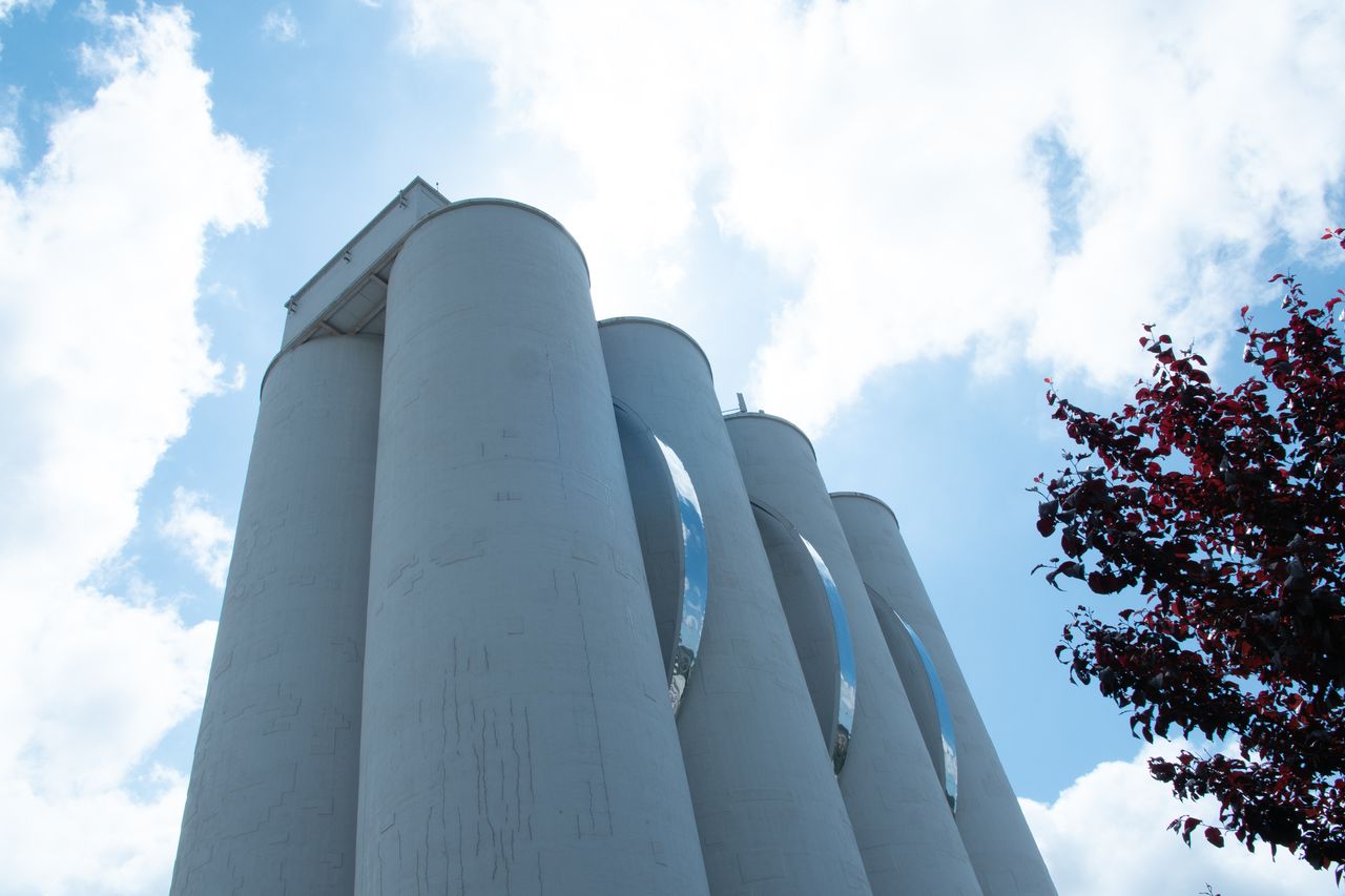 “Shaping Shape - IN-CISÕES-FORMA”